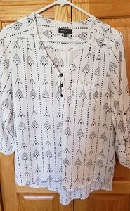 Market and Spruce Walfred Henley blouse